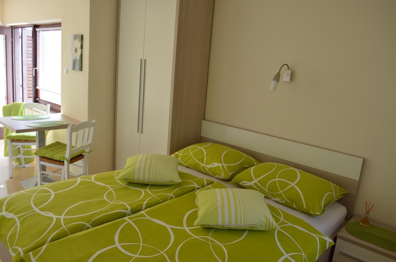 Apartments Mihalic I Baška Εξωτερικό φωτογραφία
