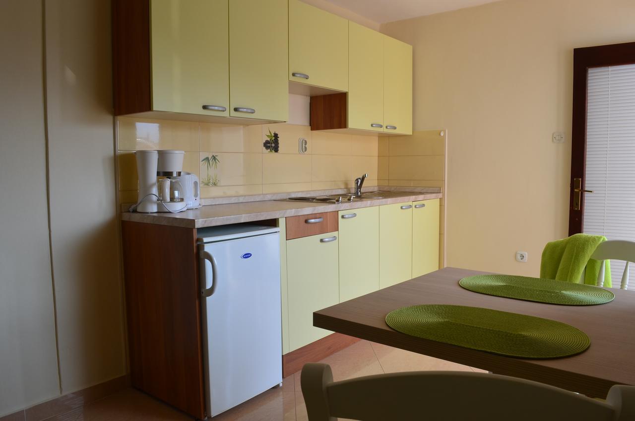 Apartments Mihalic I Baška Εξωτερικό φωτογραφία