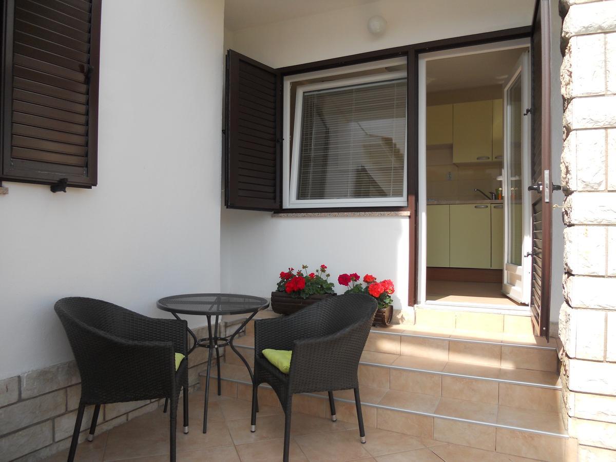 Apartments Mihalic I Baška Εξωτερικό φωτογραφία