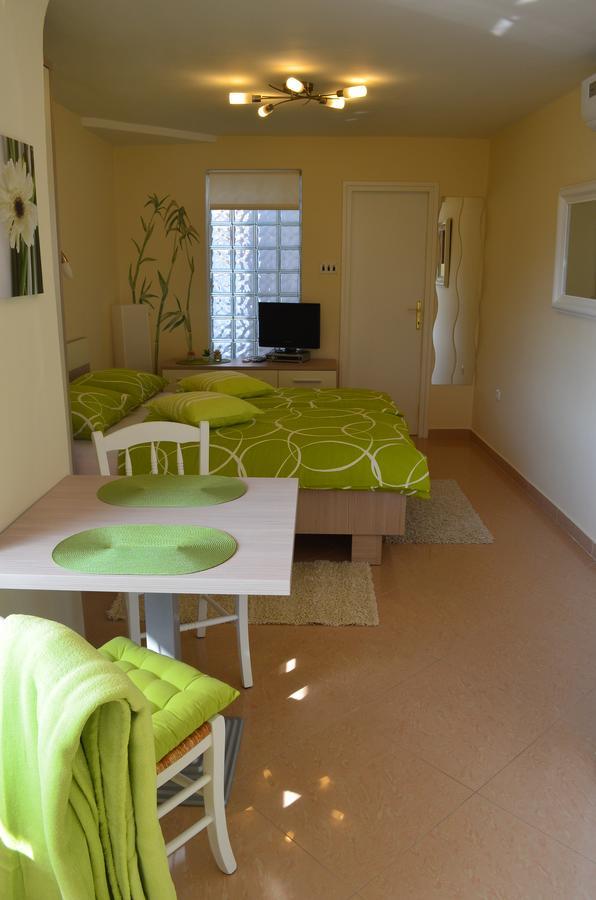 Apartments Mihalic I Baška Εξωτερικό φωτογραφία